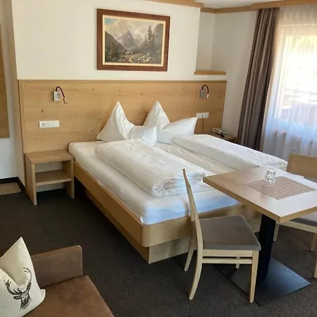 Garni Flurida Oda ve Kahvaltı 2*